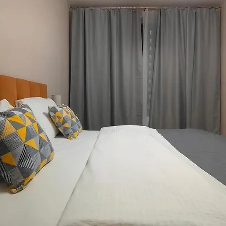 Furnished Apartments 3211 *